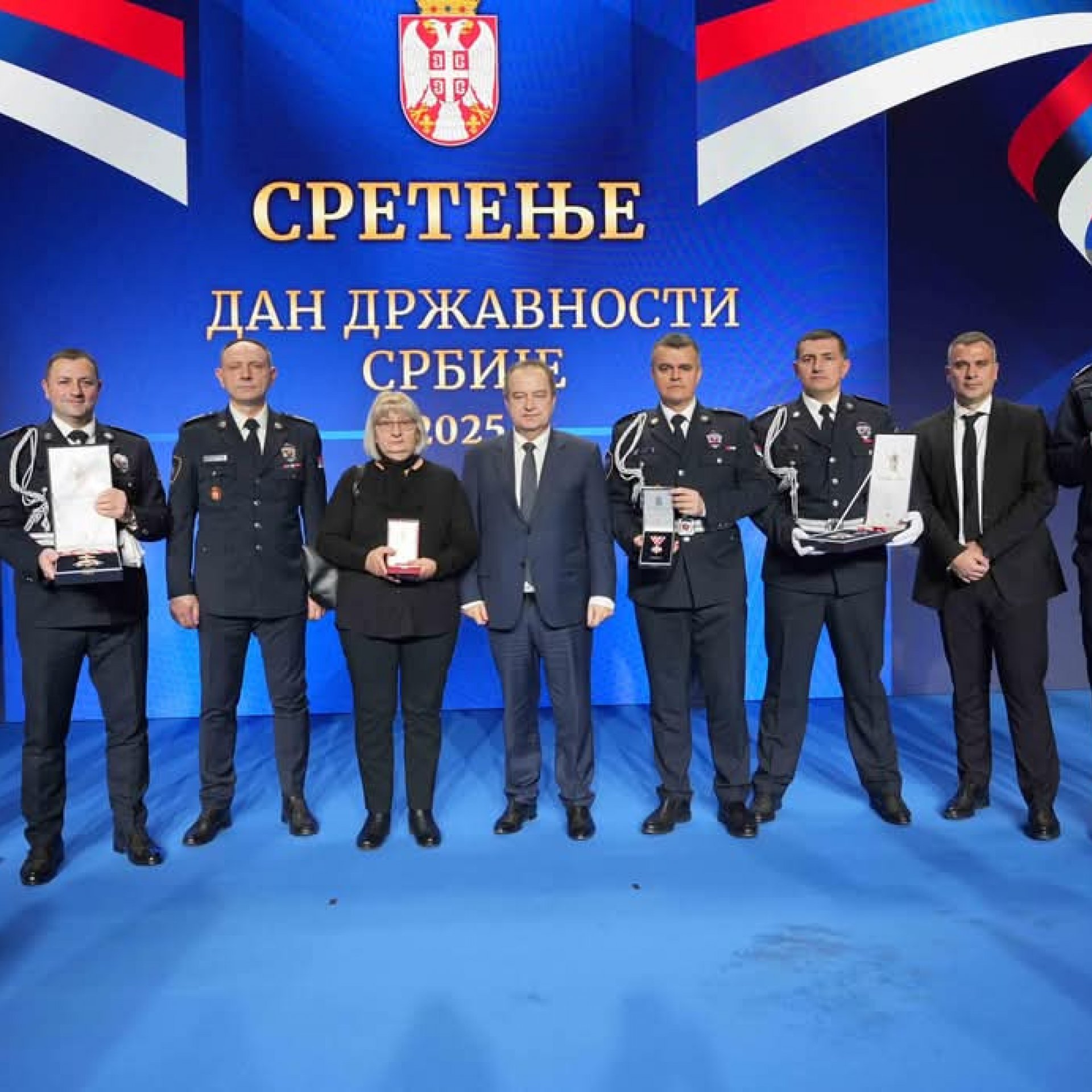 СРЕТЕЊСКА ОДЛИКОВАЊА ЗА ИСТАКНУТЕ ОРГАНИЗАЦИОНЕ ЈЕДИНИЦЕ МИНИСТАРСТВА УНУТРАШЊИХ ПОСЛОВА И ПОЈЕДИНЦЕ